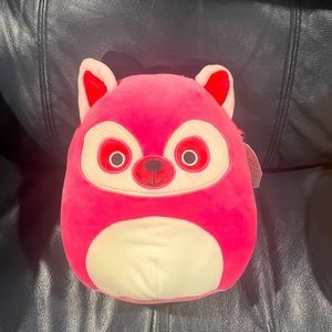 Squishmallow (Lucia) Pink Lemur 8”